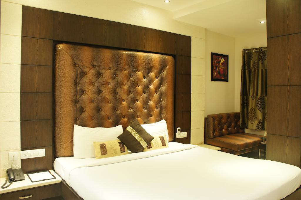 Hotel Surya Prime Kota  Δωμάτιο φωτογραφία