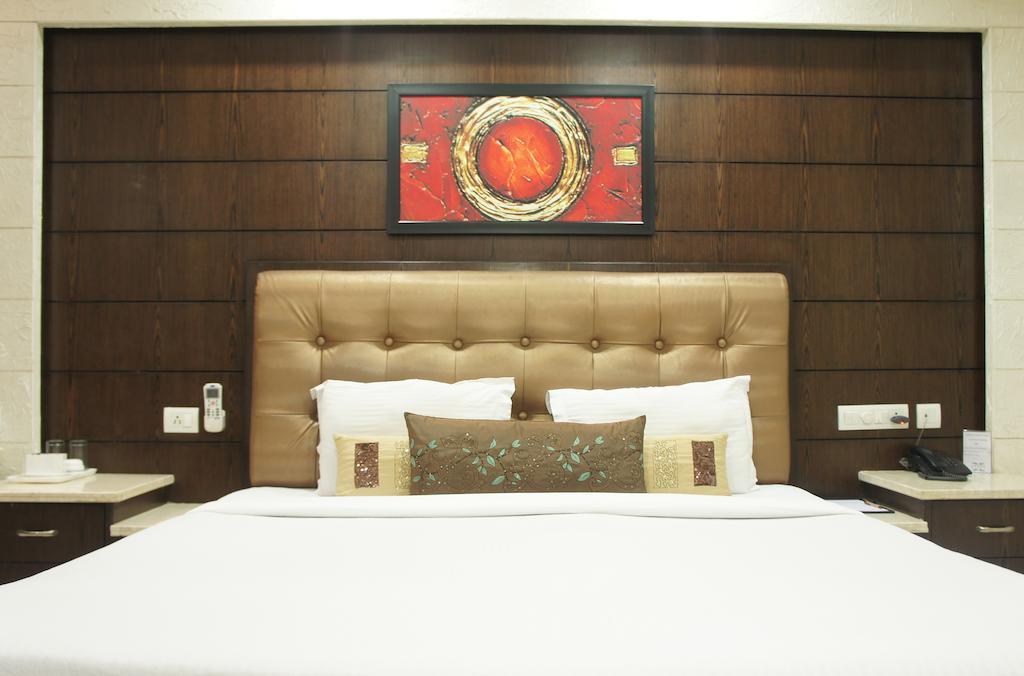 Hotel Surya Prime Kota  Εξωτερικό φωτογραφία